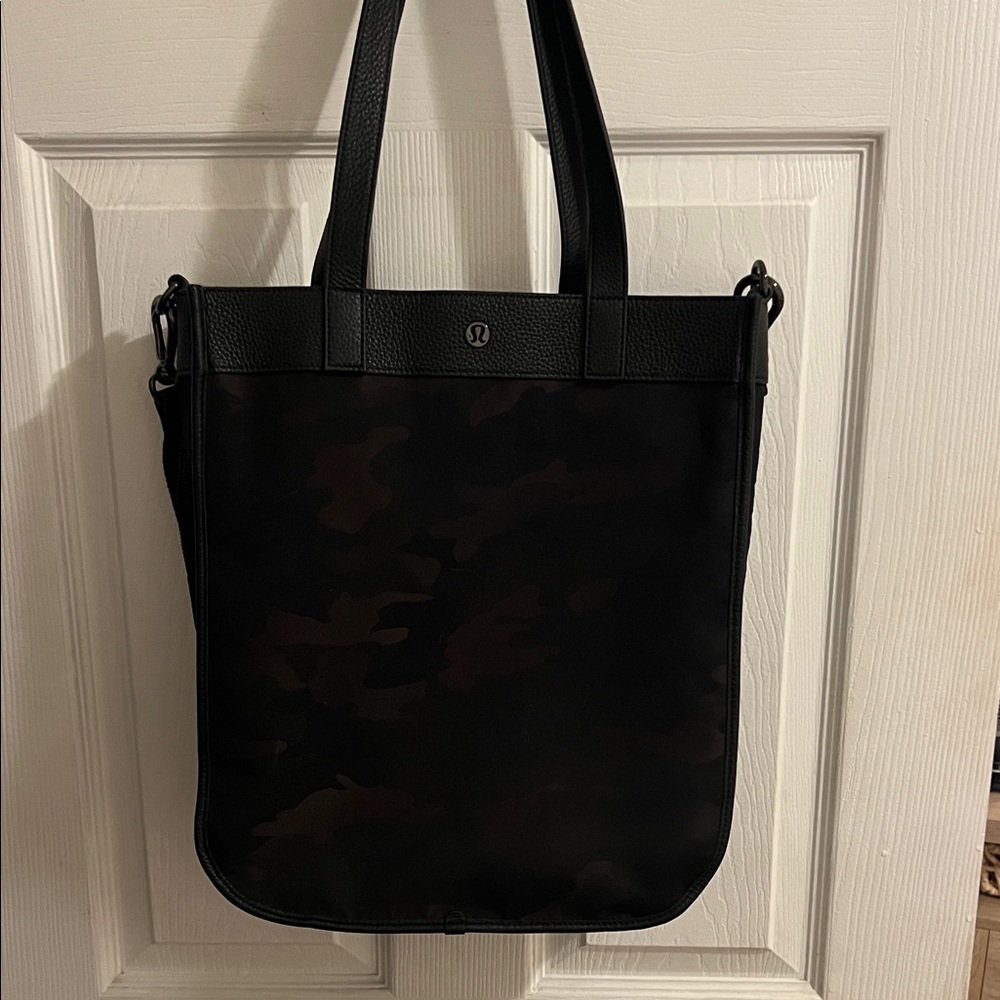 Lululemon Athletica Black Camouflage Messenger Bag